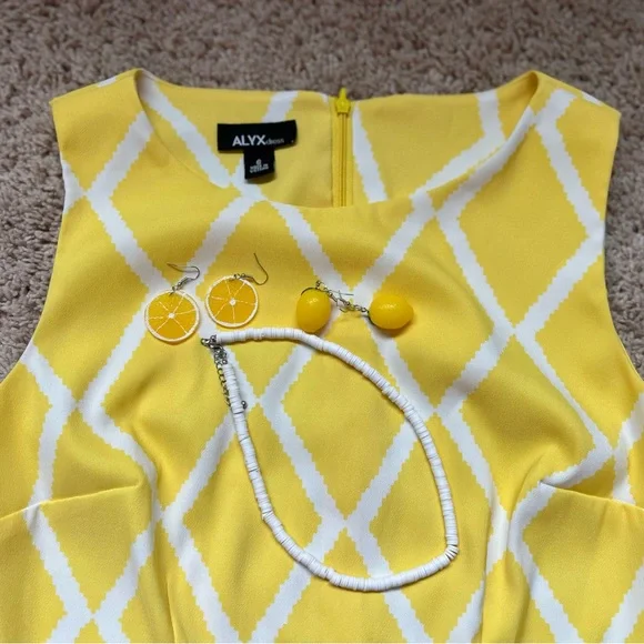 Alyx Yellow Sleeveless Diamond Pattern Dress with necklace and earrings ๐๐ฎ๐น๐๐ฎ๐น - Picture 2 of 7